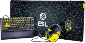 Razer Razer Ultimate eSports Pro Bundle with Huntsman V2 TKL TKL Gaming Keyboard, Viper 8KHz Ultralight Wired Gaming Mouse, Blackshark V2 Gaming Headset & Gigantus V2 Mouse Mat XXL, Yellow